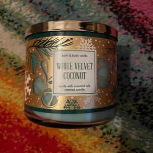 White velvet coconut bath and body works 3 wick candle brand new!